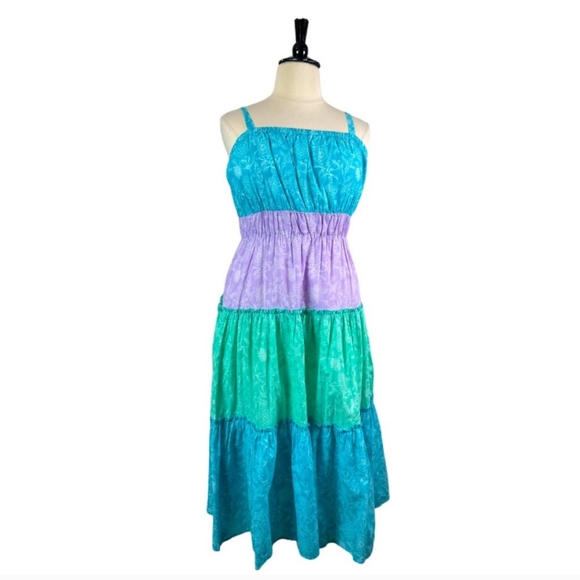 Tiered ruffle Maxi dress - Picture 11 of 16